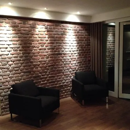 Broda Hotel 3*